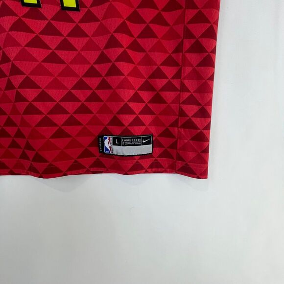 Trae Young Jersey Nike Authentic-Rare sharecare patch | Youth Large (14/16) - Picture 2 of 8